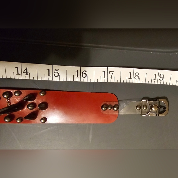 Raspberry Mazohyst Red and Black Vinyl Choker - Picture 4 of 5